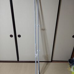 カーテンレールあげます　伸縮式　ホワイト
