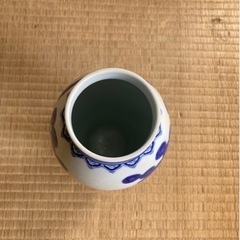 花瓶　壺　鍋島焼き　有田焼の画像