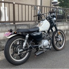 YAMAHA   YB125SP カスタム車両の画像