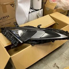 純正 レクサス LC ヘッド ランプ ライト レンズ LEXUS LC500 3眼 3連 LED 81145-11120 R6 右 ヘッドライト 右側