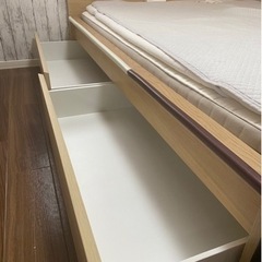 【商談中】家具 ベッド クイーンサイズの画像