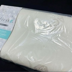 FRANCEBED低反発枕&未使用シモンズピローパッドの画像