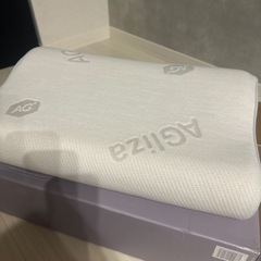 FRANCEBED低反発枕&未使用シモンズピローパッドの画像