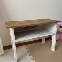 家具　ディスプレイ台　机　子ども　幼児