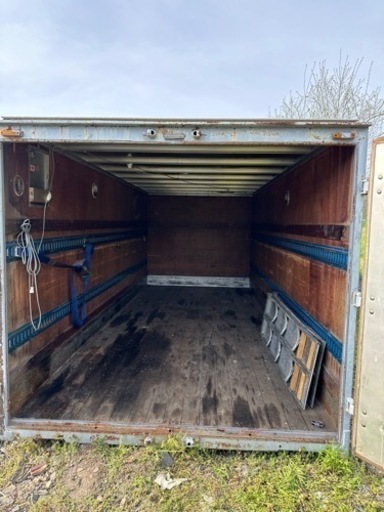 コンテナ　ガレージに　4tトラック荷台　倉庫　バイク　農機具　物置　にいかが？