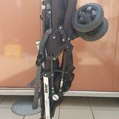 ジープ  ベビーカーの画像