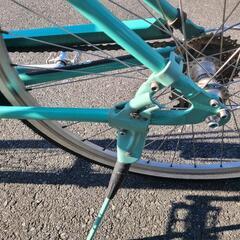自転車 クロスバイクの画像
