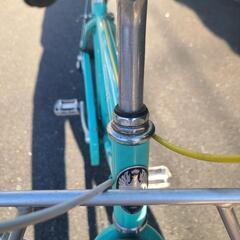 自転車 クロスバイクの画像