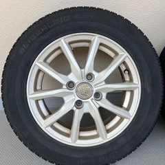 車のパーツ タイヤ、ホイールの画像