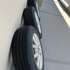車のパーツ タイヤ、ホイールの画像