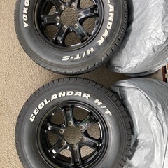 車のパーツ タイヤ、ホイール