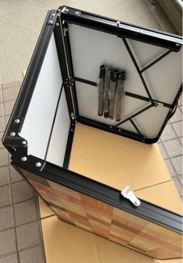 希少限定カラー　新品未使用　コールマン(Coleman) ナチュラルモザイクリビングテーブル140プラス