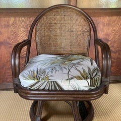回転椅子の画像