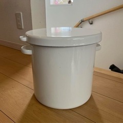 野田ホーローラウンドストッカー　24cm