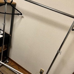 ハンガーラックの画像