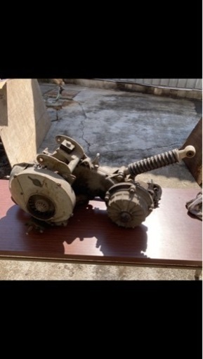 富士重工　ラビットのエンジン5台