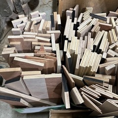 木材　ベニヤ板　薪　長さ45cmくらい　200本　工作の画像