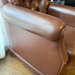本革の一人がけソファーです