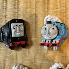 トーマス　磁石の画像