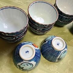 ①　食器　湯呑み　小鉢　の画像
