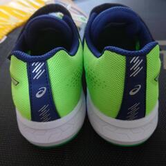 新品　asics　スニーカー　22cmの画像