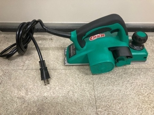 マキタ 電気カンナ M194 リサイクルショップ宮崎屋　佐土原店　24.5.22F