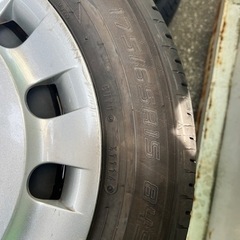 車のパーツ タイヤ、ホイールの画像