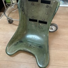 レーシングカートの椅子