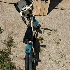 自転車 クロスバイクの画像