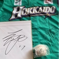 大谷サイン入りユニフォームボール、色紙