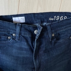 gap デニム2本の画像