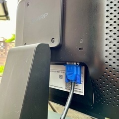 シャープ製17インチ液晶モニター　電源/D-sub入力ケーブル付中古美品の画像