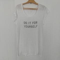 白Tシャツ