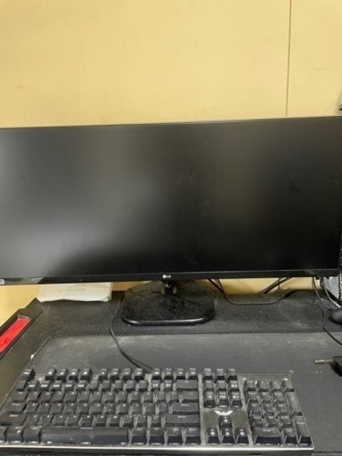 ワイドモニター