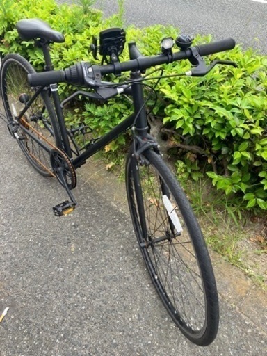 6/29値下げしました！‼️お買い得‼️ 700ccクロスバイク スマホスタンド/ドリンクホルダー/ライト付き 自転車 NO.1430