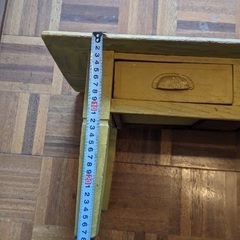 【値下げ中】　机　小さめ　小さい　サイドテーブル　レトロ　アンティーク　ヴィンテージの画像