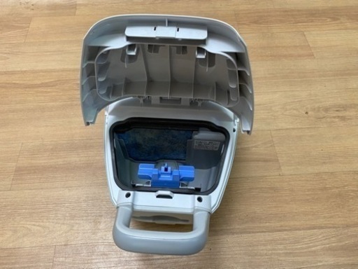 M12224【HITACHI】日立電気掃除機 CV-VF70 紙パック式クリーナー ホワイト 2019年式 パワフルエア－ヘッド搭載 