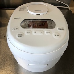 美品 2023年　アイリスオーヤマ  ジャー炊飯器 3合炊　RC...