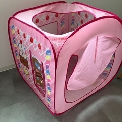 子供のおもちゃ　テント