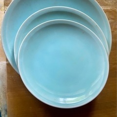 松戸市　生活雑貨 食器 大中小プレートの画像