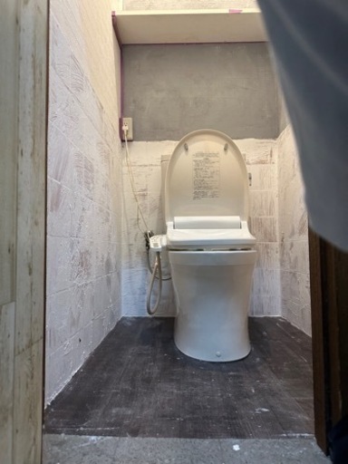 9月115日以降引き取りTOTOトイレ本体良好　便器　ウォシュレットパナソニック（ジャンク）