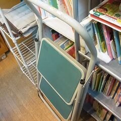 セール中につき、通常特価2,398円より20％引きの1,918円!　折りたたみ　2段　踏み台　脚立　ステップ　作業　DIYの画像