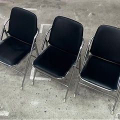 内田洋行 折りたたみ式 パイプ椅子 黒 ３脚セット