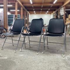 内田洋行 折りたたみ式 パイプ椅子 黒 ３脚セットの画像