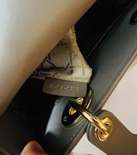 
美品ディオールバッグ　スモール　グレー　100%正規品