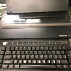 電子タイプライター ブラザー brother ELECTRA 61 通電の画像