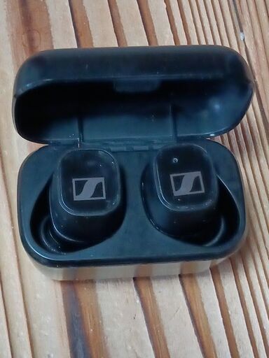 ゼンハイザー　ワイヤレスイヤホン【美品】