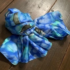 【新品】海外製シルクスカーフ大小２枚組の画像