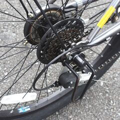 子供用自転車 24型 24インチ 6段変速 カゴ付 説明書有り ドライドBEAT246-J 屋根下保管の画像