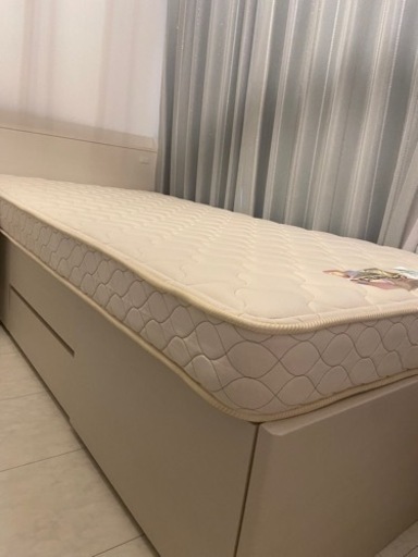 ニトリ　チェストベッド　ジオ　シングル